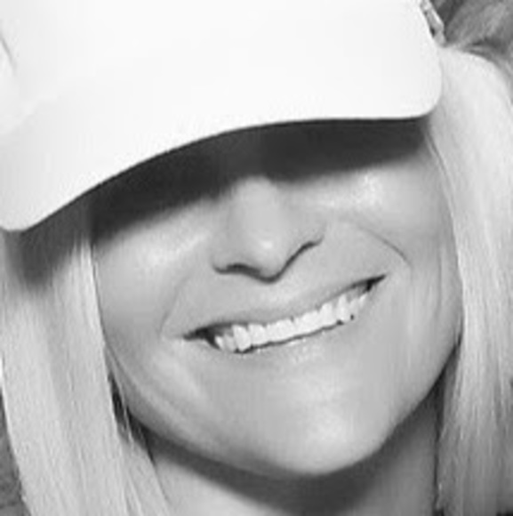 Meet your Posher, Jill - Picture 1 of 1